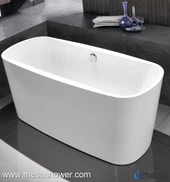 Oddiy va zamonaviy dizayni bilan Oq Freestanding vanna